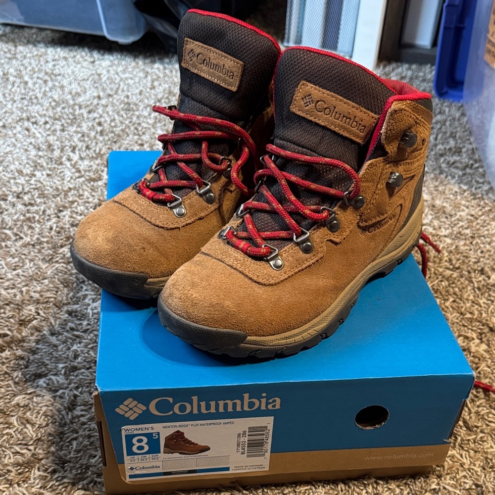 Columbia Brown Suede Hiking Boots with Red Accents